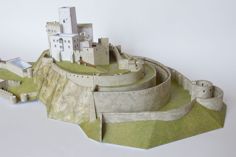 Trenčiansky hrad (Plná velikost v novém okně) Trenčiansky hrad