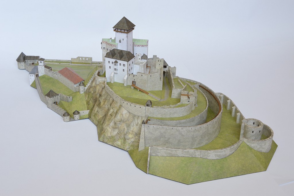 Trenčiansky hrad (Plná velikost v novém okně) Trenčiansky hrad