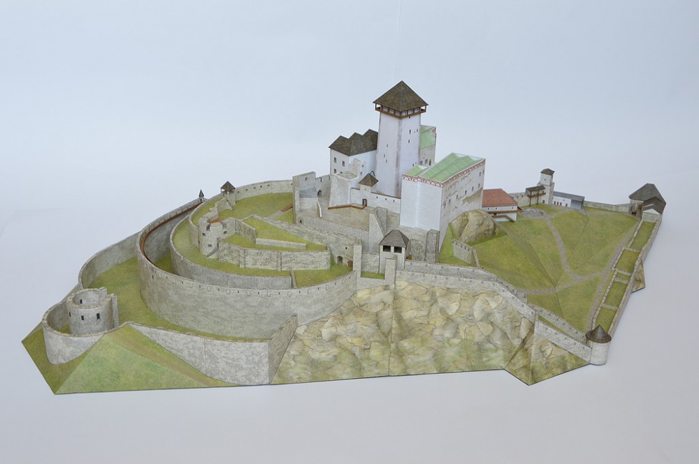 Trenčiansky hrad (Plná velikost v novém okně) Trenčiansky hrad