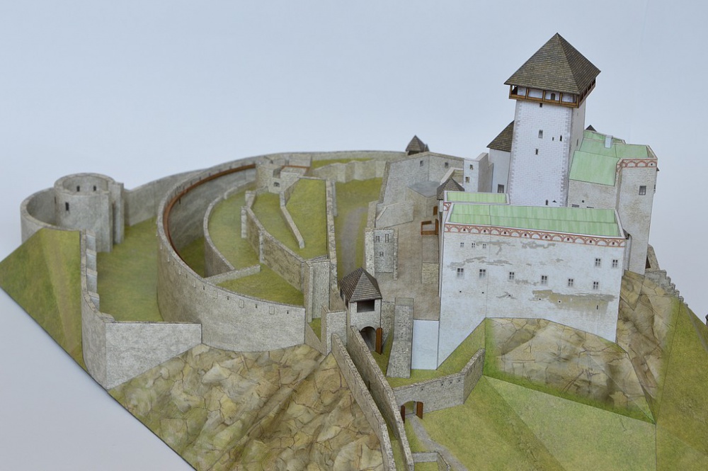 Trenčiansky hrad (Plná velikost v novém okně) Trenčiansky hrad