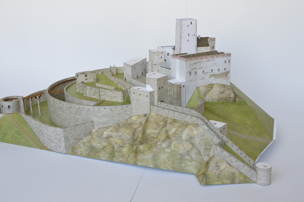 Trenčiansky hrad (Plná velikost v novém okně) Trenčiansky hrad