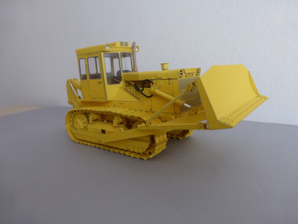 325779
