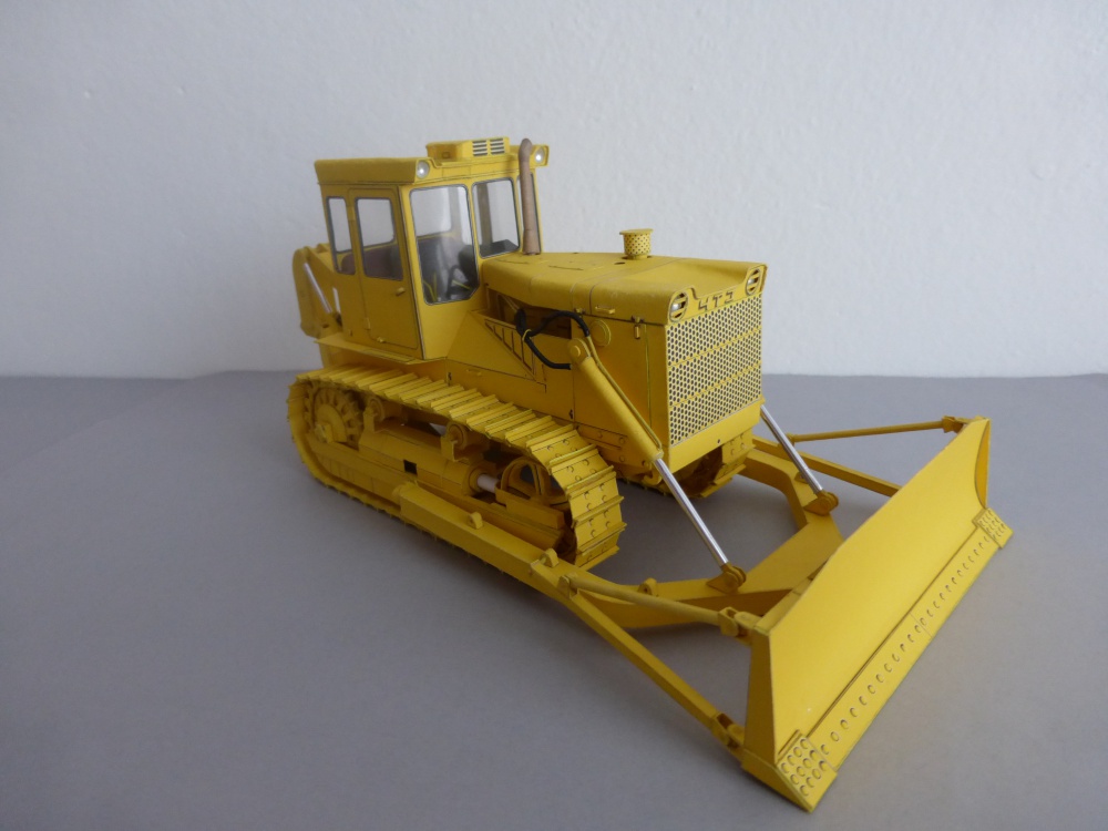 dozer �tz-T130