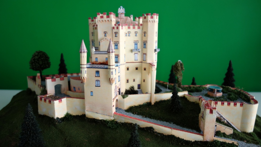 Zámek Hohenschwangau (Plná velikost v novém okně) Zámek Hohenschwangau