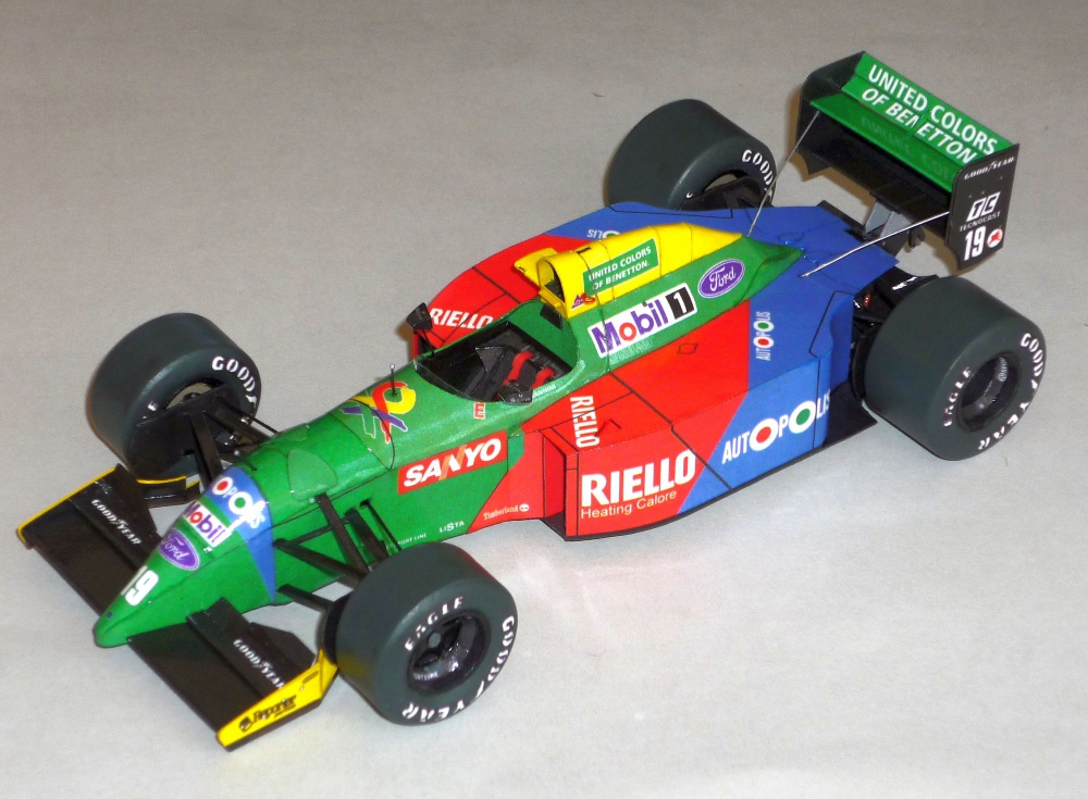 Benetton B190 - Alessandro Nannini - 1990 (Plná velikost v novém okně) Benetton B190 - Alessandro Nannini - 1990
