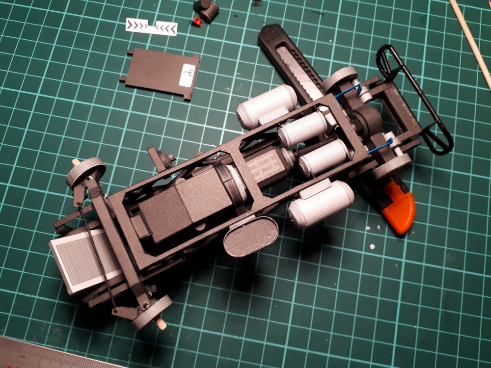 331683