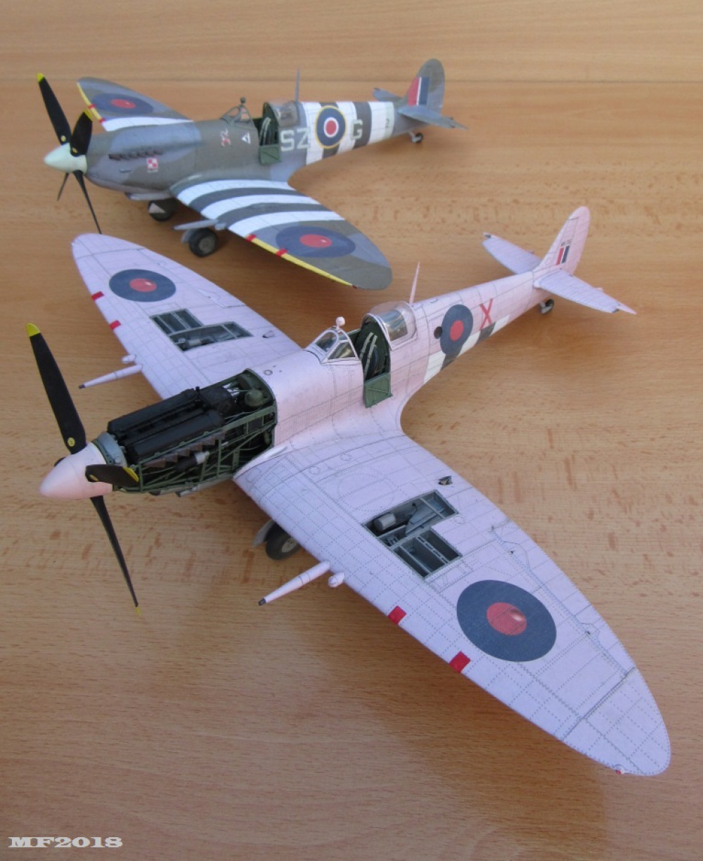 Supermarine Spitfire LF Mk IX (Plná velikost v novém okně) Supermarine Spitfire LF Mk IX