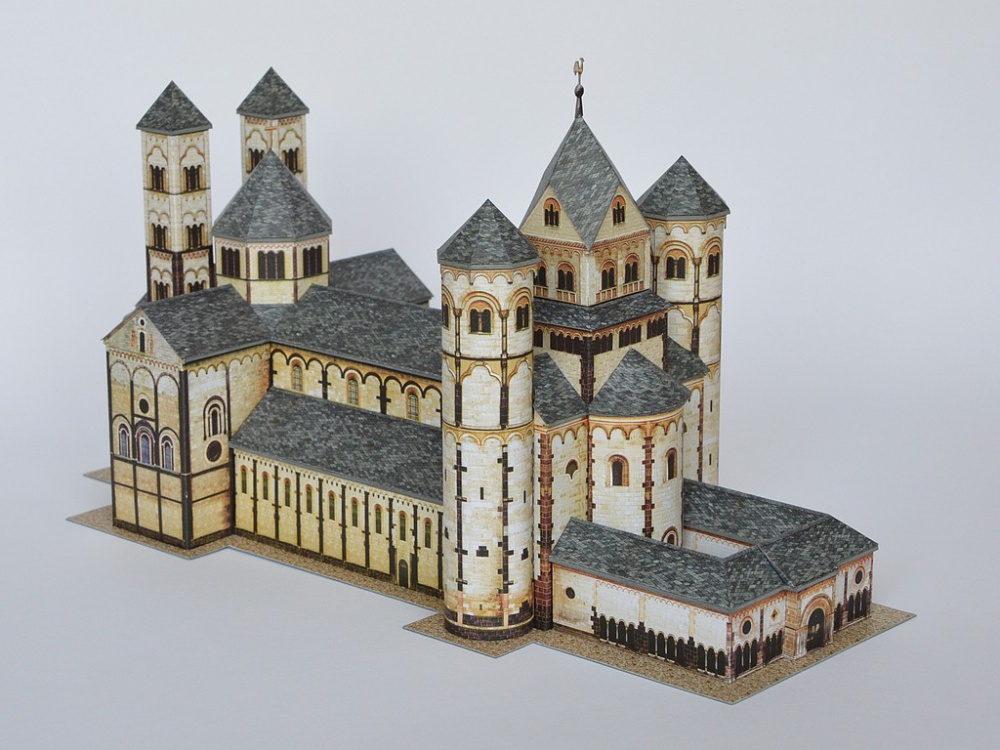 Maria Laach (Plná velikost v novém okně) Maria Laach
