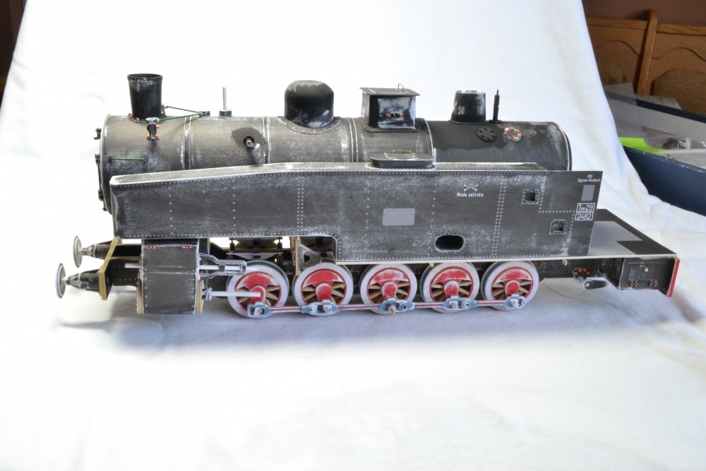 332986