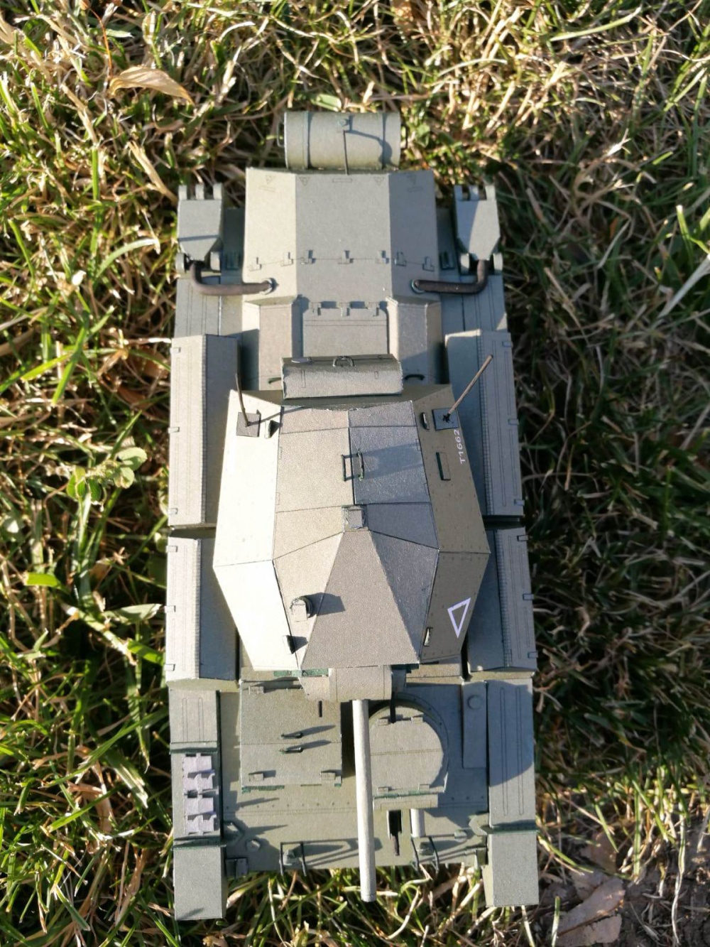 332525
