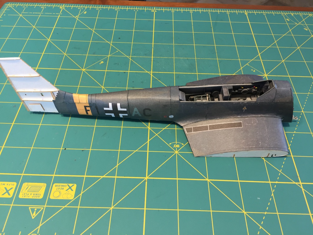 Ju 87 B2/R2 Stuka (Plná velikost v novém okně) Ju 87 B2/R2 Stuka