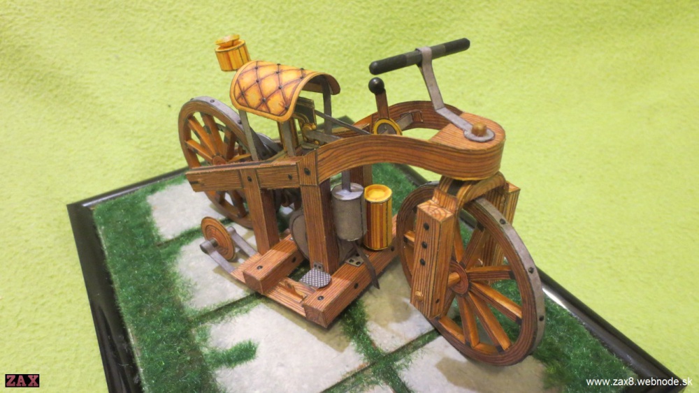 Daimler Reitwagen (Plná velikost v novém okně) Daimler Reitwagen