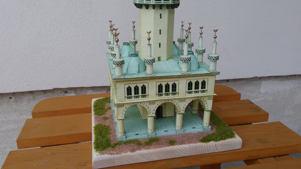 Lednický Minaret (Plná velikost v novém okně) Lednický Minaret
