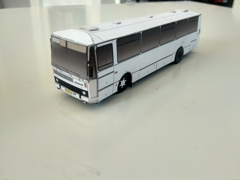 332773