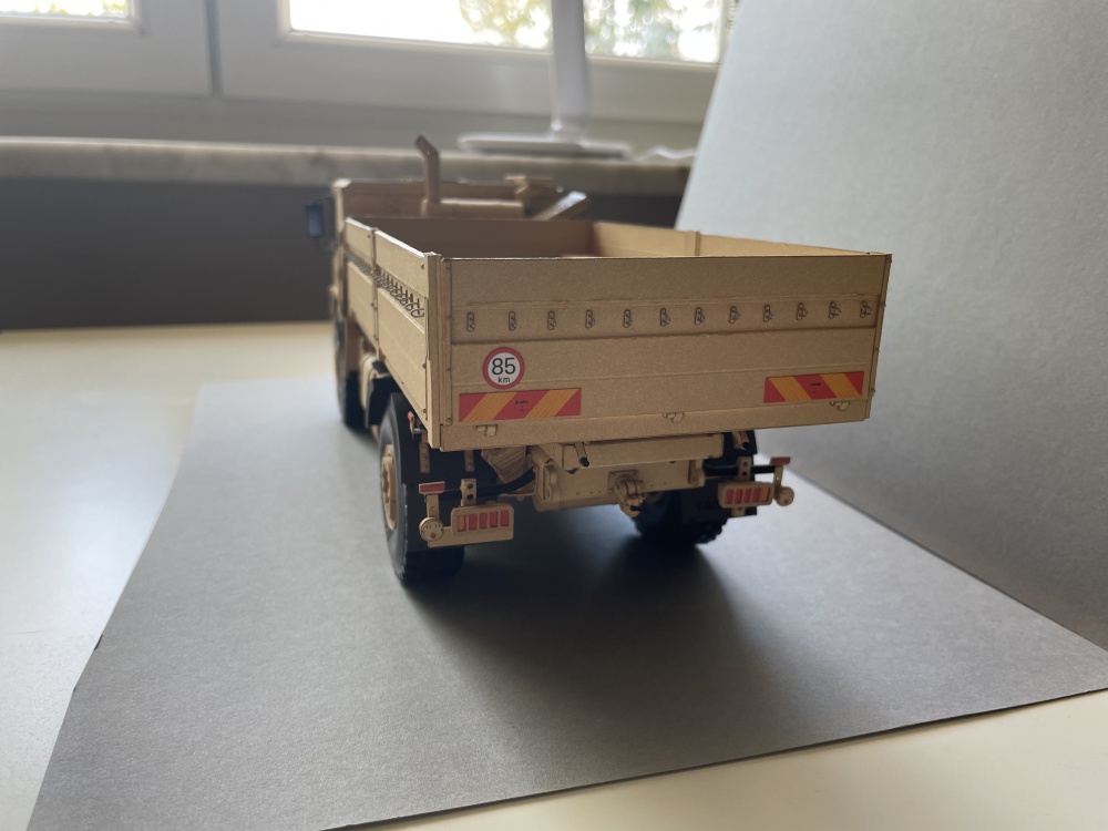 383229