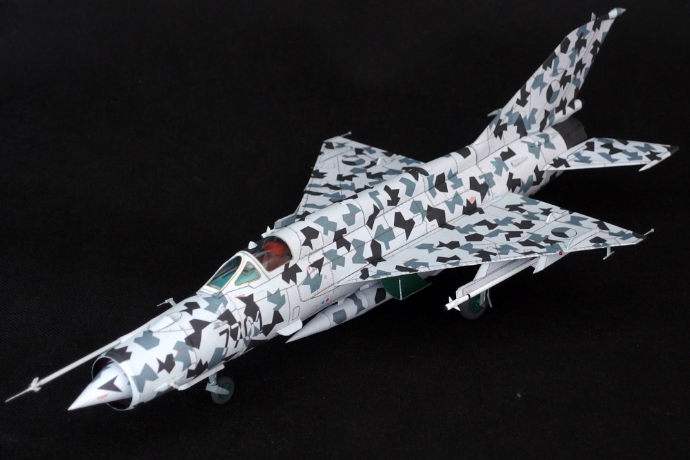 MiG-21 MF (Plná velikost v novém okně) MiG-21 MF