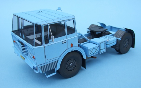Tatra 813 NTH
