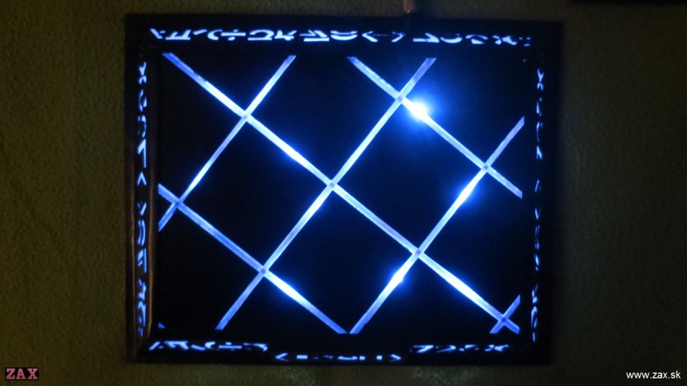 TRON (Plná velikost v novém okně) TRON