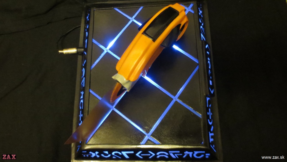 TRON (Plná velikost v novém okně) TRON