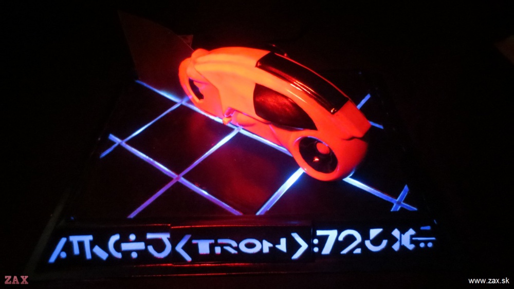 TRON (Plná velikost v novém okně) TRON