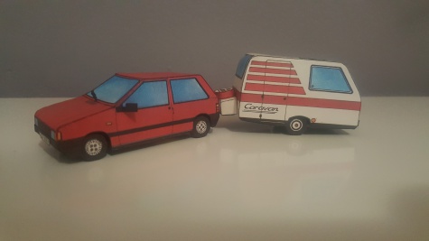 Fiat Uno s karavanem Fiat Uno s karavanem