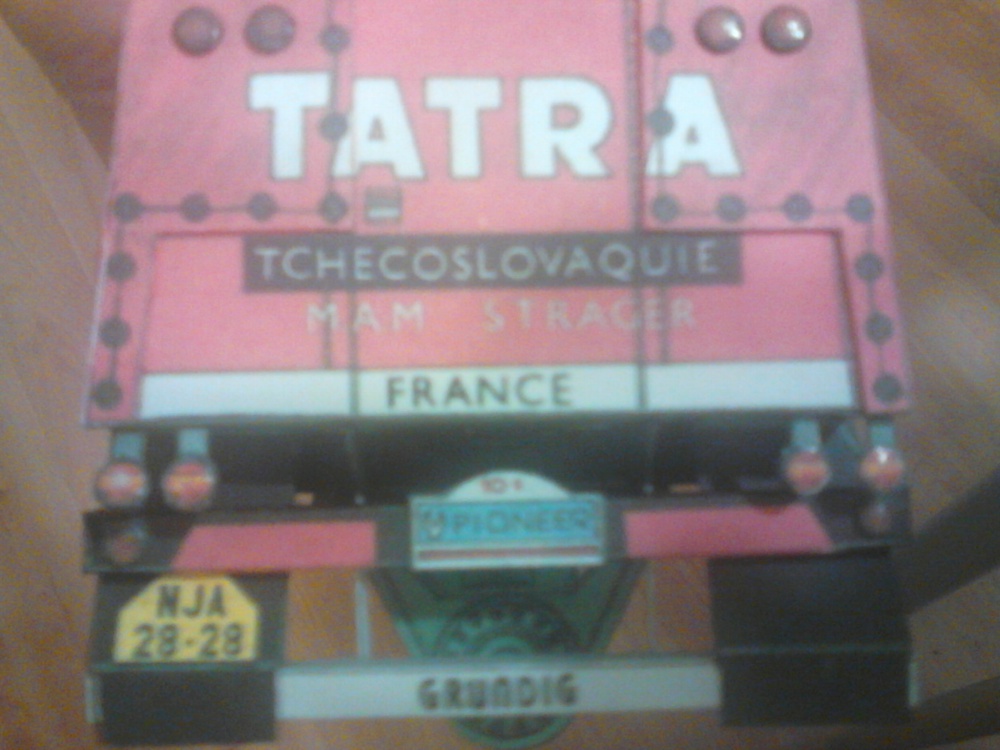 Tatra 815 VD 10 300 4 x 4.1 (Plná velikost v novém okně) Tatra 815 VD 10 300 4 x 4.1