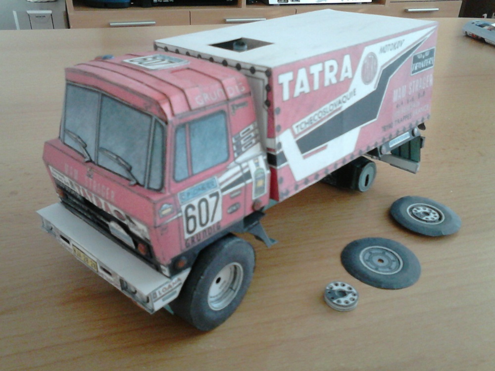 Tatra 815 VD 10 300 4 x 4.1 (Plná velikost v novém okně) Tatra 815 VD 10 300 4 x 4.1