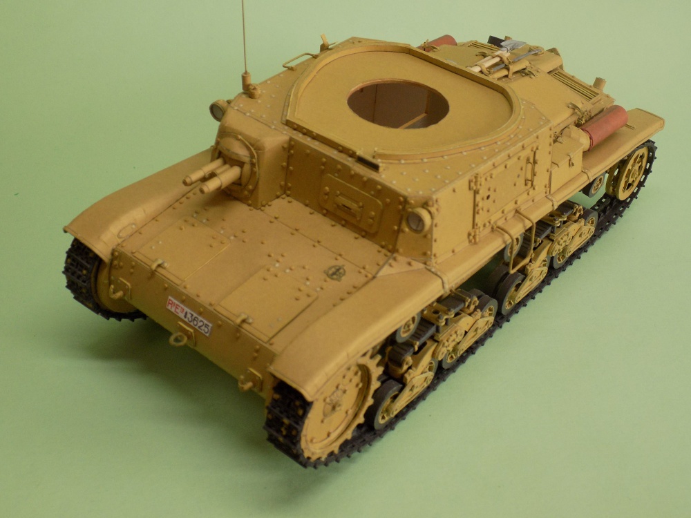 Carro Armato M14-41 (Plná velikost v novém okně) Carro Armato M14-41