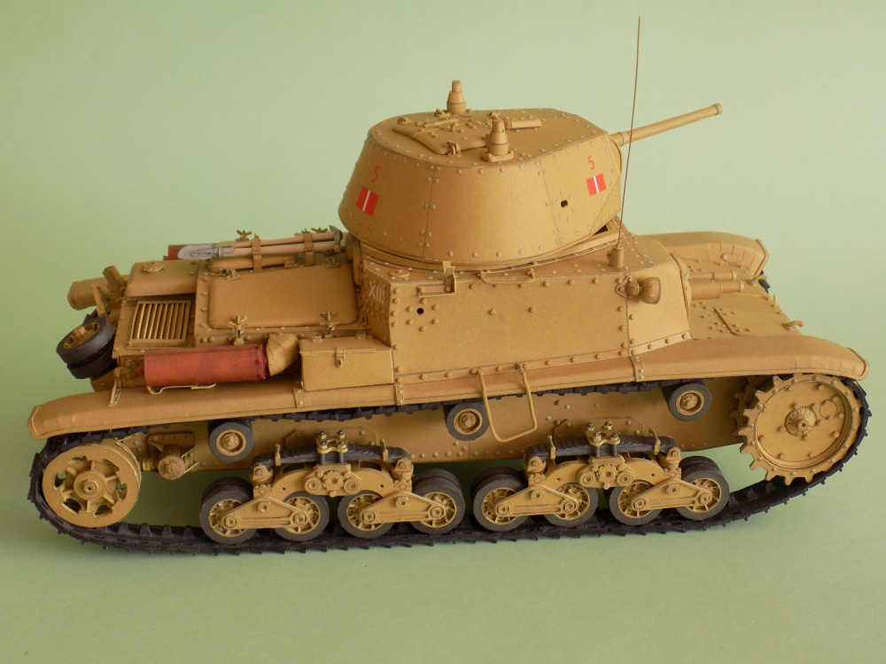 Carro Armato M14-41 (Pln� velikost v nov�m okn�) Carro Armato M14-41