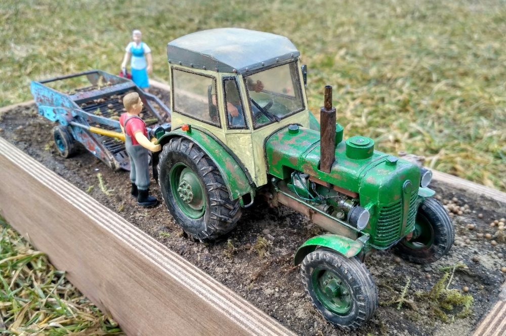 Zetor 50 Super, vyorávač brambor Tec (Plná velikost v novém okně) Zetor 50 Super, vyorávač brambor Tec