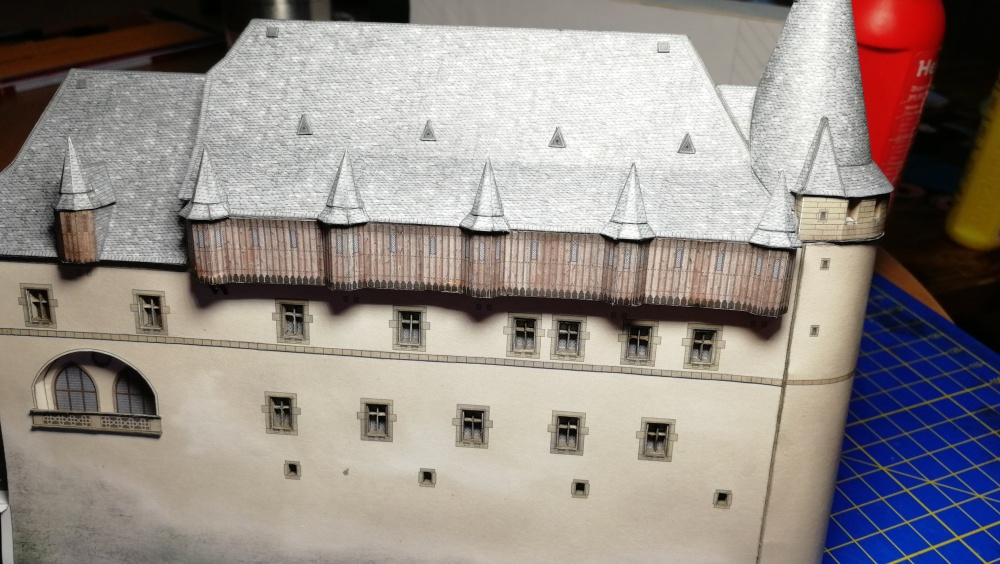 Hrad Karlštejn (Plná velikost v novém okně) Hrad Karlštejn