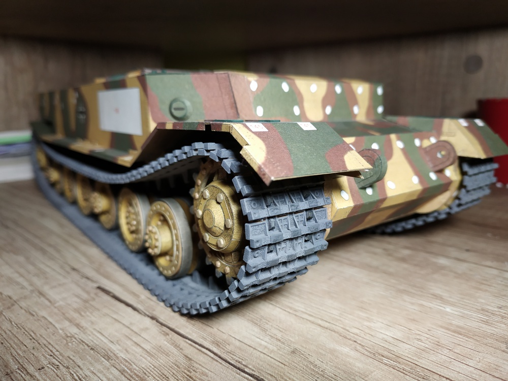 Sd.Kfz.184 Ferdinand (Plná velikost v novém okně) Sd.Kfz.184 Ferdinand