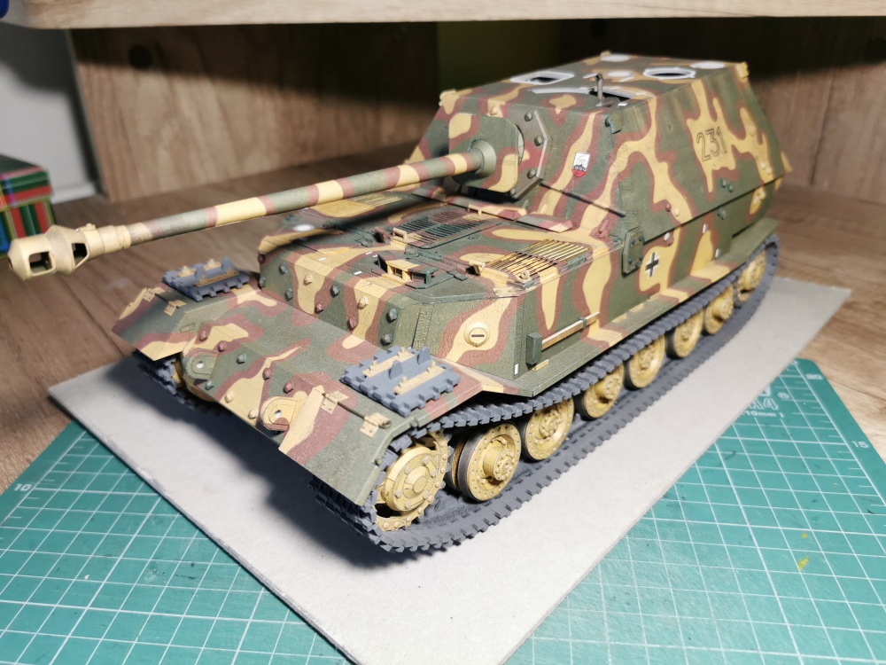 Sd.Kfz.184 Ferdinand (Plná velikost v novém okně) Sd.Kfz.184 Ferdinand