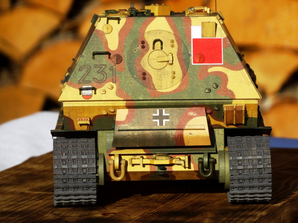 Sd.Kfz.184 Ferdinand (Plná velikost v novém okně) Sd.Kfz.184 Ferdinand