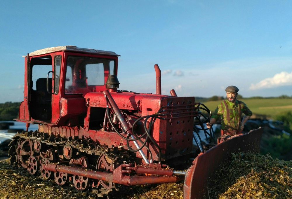 DT 75 (Plná velikost v novém okně) DT 75