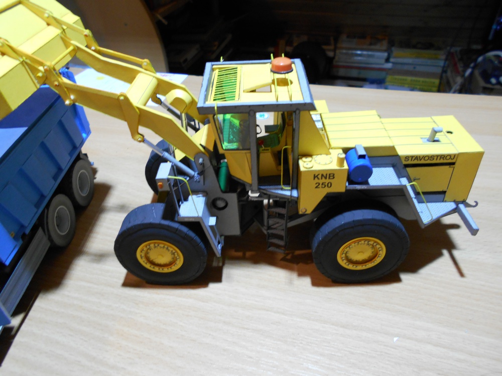 341669