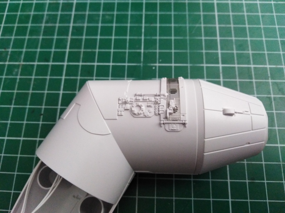 Bandai Star Wars 1/72 Perfect Grade Millennium Falcon (Plná velikost v novém okně) Bandai Star Wars 1/72 Perfect Grade Millennium Falcon