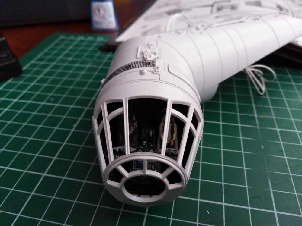 Bandai Star Wars 1/72 Perfect Grade Millennium Falcon (Plná velikost v novém okně) Bandai Star Wars 1/72 Perfect Grade Millennium Falcon