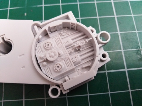 Bandai Star Wars 1/72 Perfect Grade Millennium Falcon Bandai Star Wars 1/72 Perfect Grade Millennium Falcon