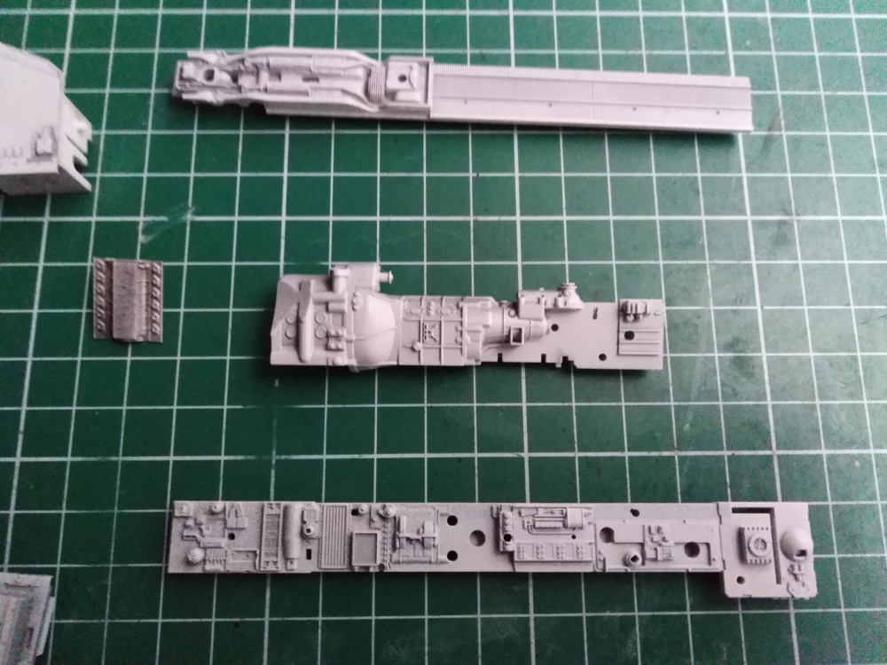 Bandai Star Wars 1/72 Perfect Grade Millennium Falcon (Plná velikost v novém okně) Bandai Star Wars 1/72 Perfect Grade Millennium Falcon