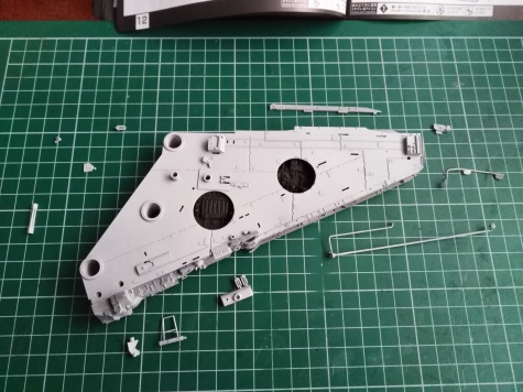 Bandai Star Wars 1/72 Perfect Grade Millennium Falcon Bandai Star Wars 1/72 Perfect Grade Millennium Falcon