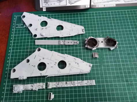 Bandai Star Wars 1/72 Perfect Grade Millennium Falcon Bandai Star Wars 1/72 Perfect Grade Millennium Falcon