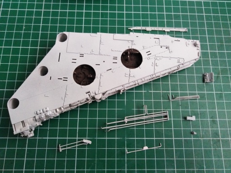 Bandai Star Wars 1/72 Perfect Grade Millennium Falcon Bandai Star Wars 1/72 Perfect Grade Millennium Falcon