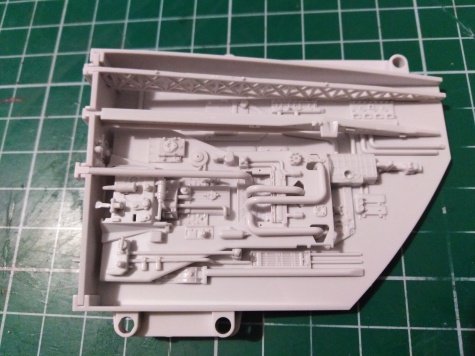 Bandai Star Wars 1/72 Perfect Grade Millennium Falcon Bandai Star Wars 1/72 Perfect Grade Millennium Falcon