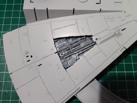 Bandai Star Wars 1/72 Perfect Grade Millennium Falcon Bandai Star Wars 1/72 Perfect Grade Millennium Falcon