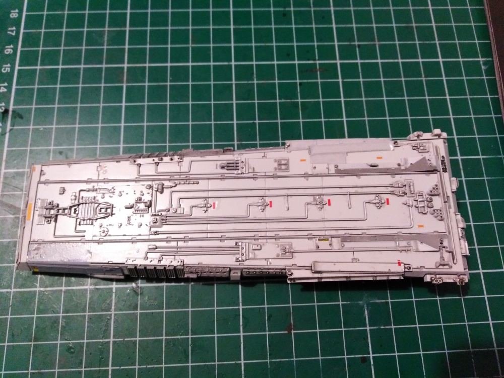 Bandai Star Wars 1/72 Perfect Grade Millennium Falcon (Plná velikost v novém okně) Bandai Star Wars 1/72 Perfect Grade Millennium Falcon