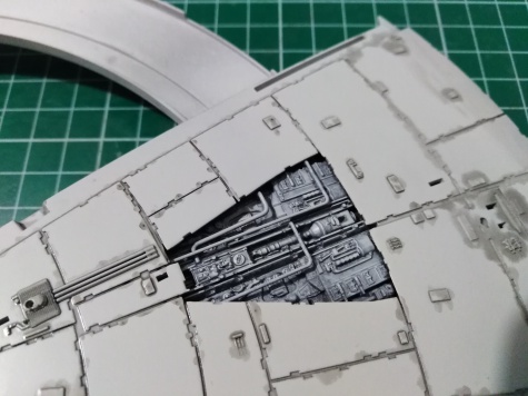 Bandai Star Wars 1/72 Perfect Grade Millennium Falcon Bandai Star Wars 1/72 Perfect Grade Millennium Falcon