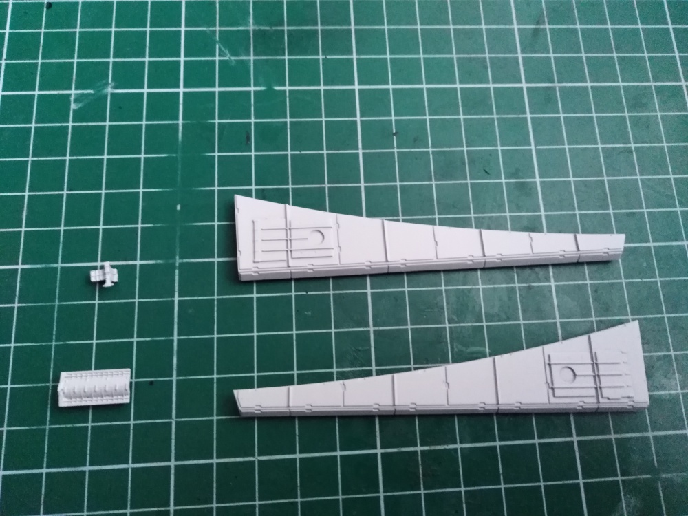 Bandai Star Wars 1/72 Perfect Grade Millennium Falcon (Plná velikost v novém okně) Bandai Star Wars 1/72 Perfect Grade Millennium Falcon