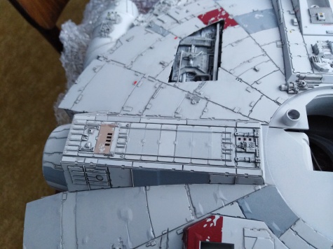 Bandai Star Wars 1/72 Perfect Grade Millennium Falcon Bandai Star Wars 1/72 Perfect Grade Millennium Falcon