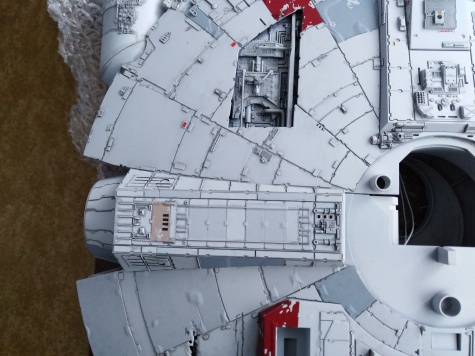 Bandai Star Wars 1/72 Perfect Grade Millennium Falcon Bandai Star Wars 1/72 Perfect Grade Millennium Falcon